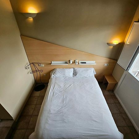 Hostal Jp Y Estudios Sangüesa Zewnętrze zdjęcie