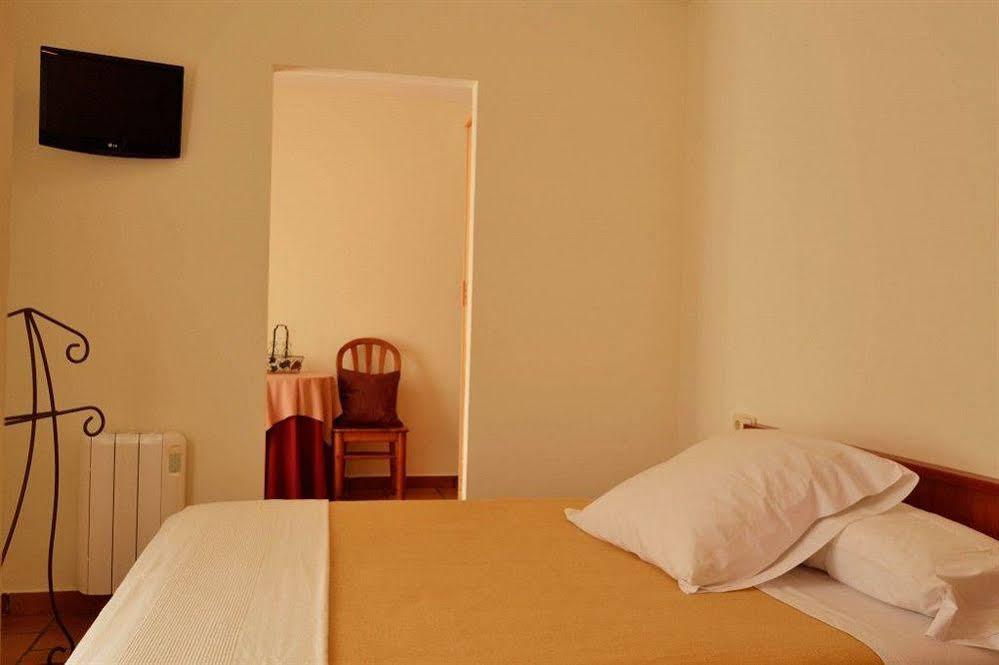 Hostal Jp Y Estudios Sangüesa Zewnętrze zdjęcie