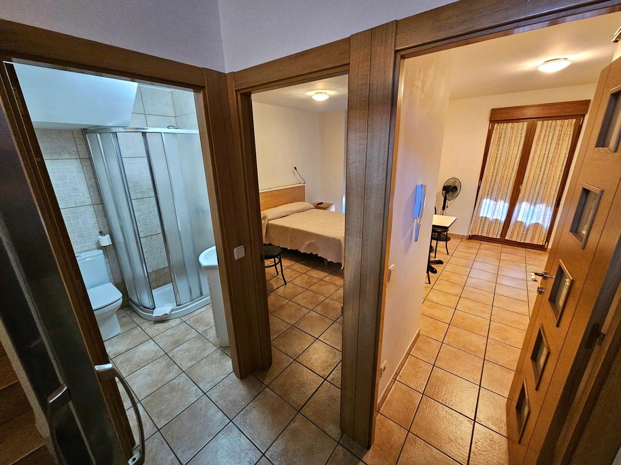 Hostal Jp Y Estudios Sangüesa Zewnętrze zdjęcie