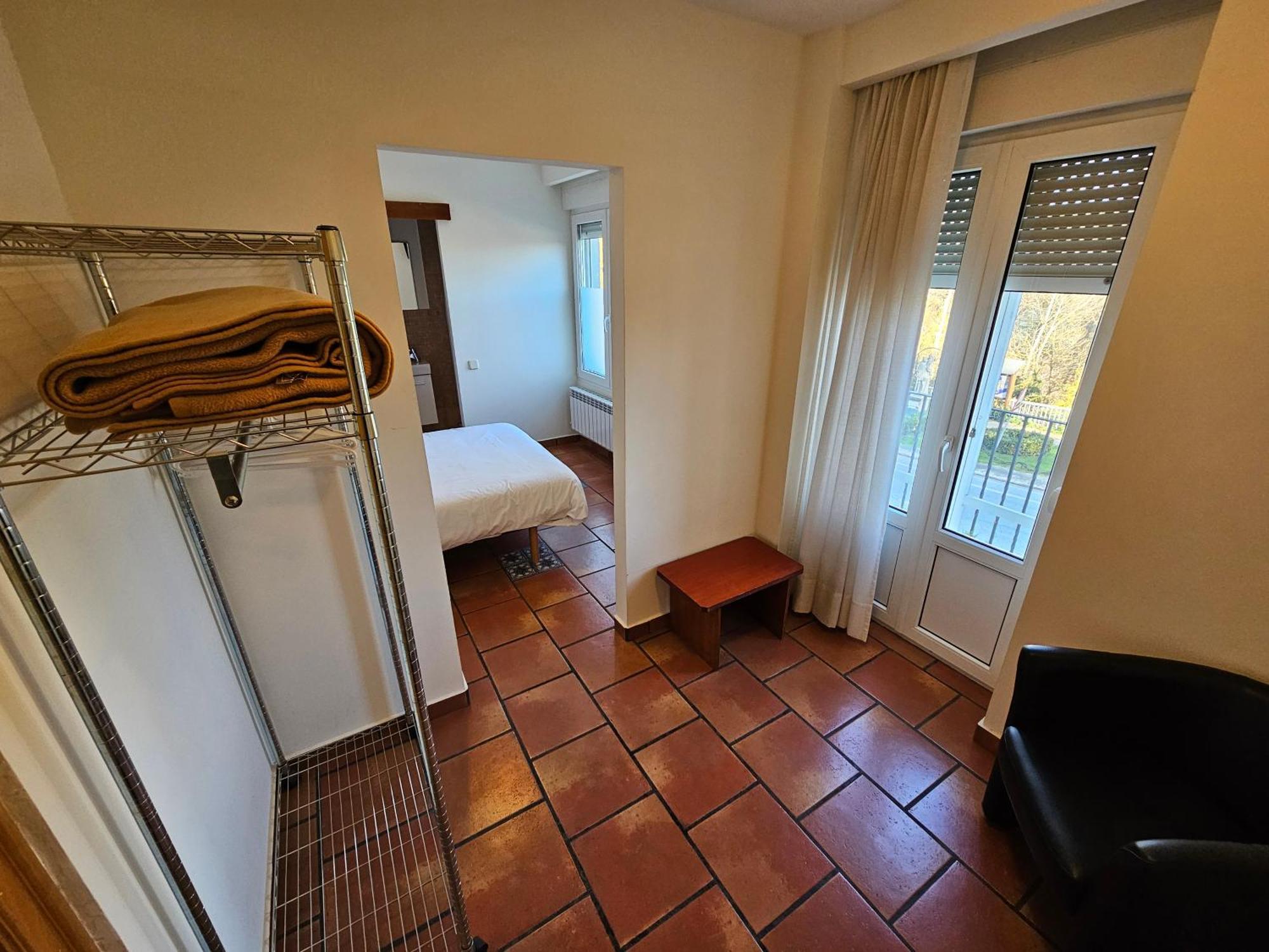 Hostal Jp Y Estudios Sangüesa Zewnętrze zdjęcie