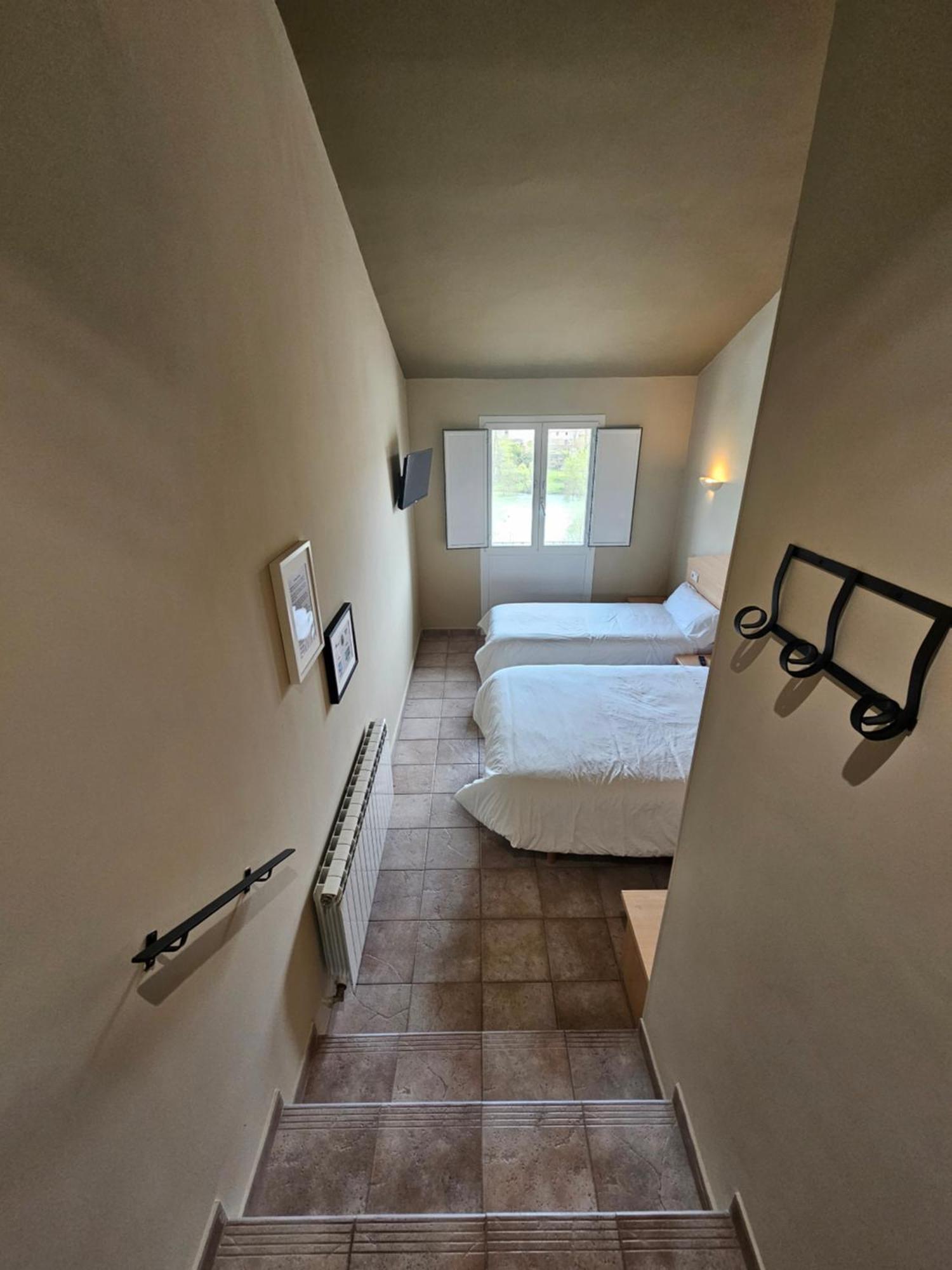 Hostal Jp Y Estudios Sangüesa Zewnętrze zdjęcie